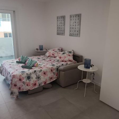 Pm 75 Via Pablo Neruda Guest House Rome Luaran gambar